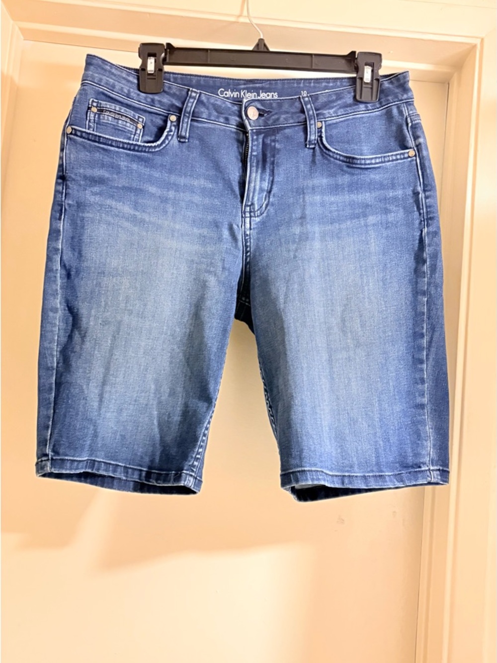 Calvin Klein Jeans Women’s Blue Denim Bermuda Shorts